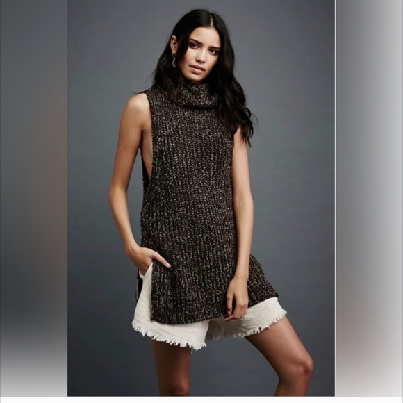 FREE PEOPLE Valencia Cowl Neck Sweater Size M - Picture 2 of 9